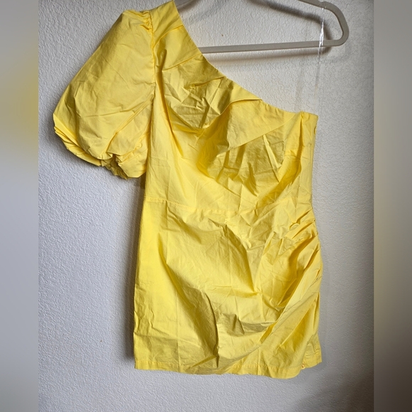 Target Yellow Asymmetrical Ruched Cocktail Dress Size 10 - Picture 2 of 8
